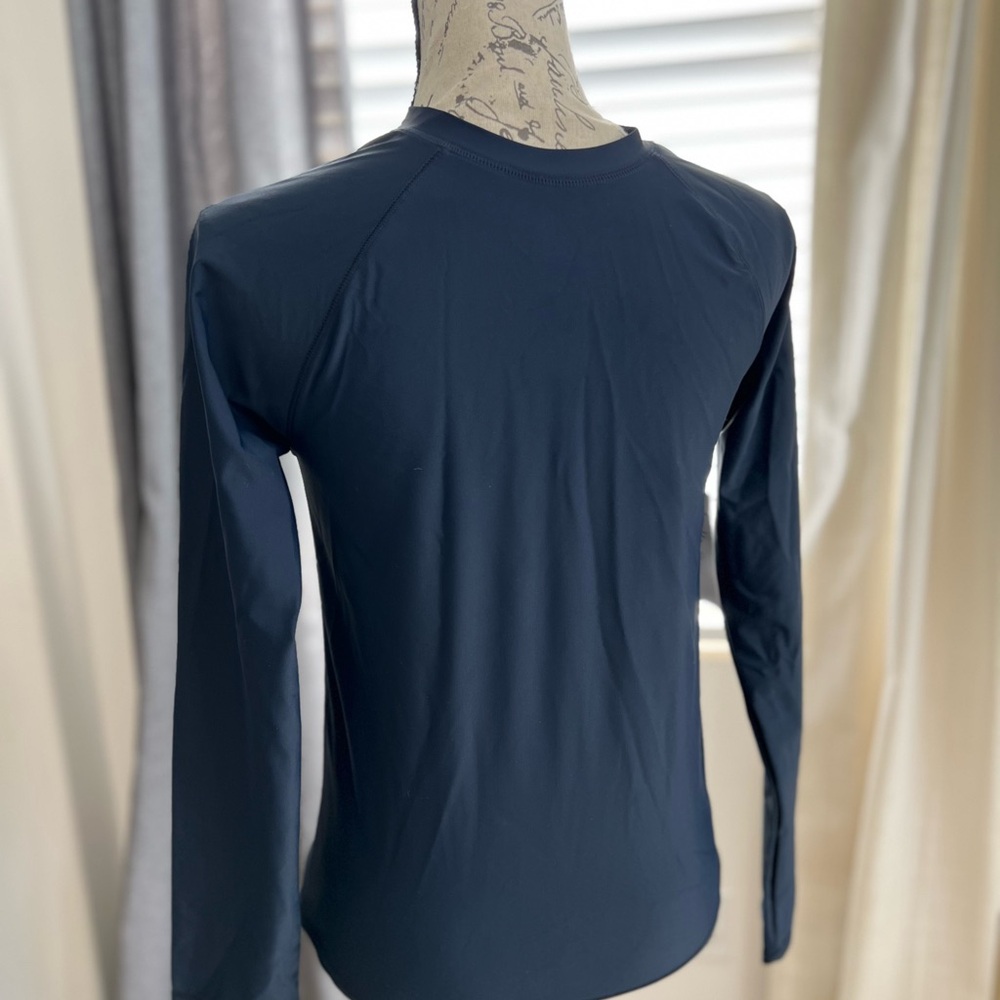 Old Navy big boys 14/16 (XL) blue rash guard. - Picture 2 of 7